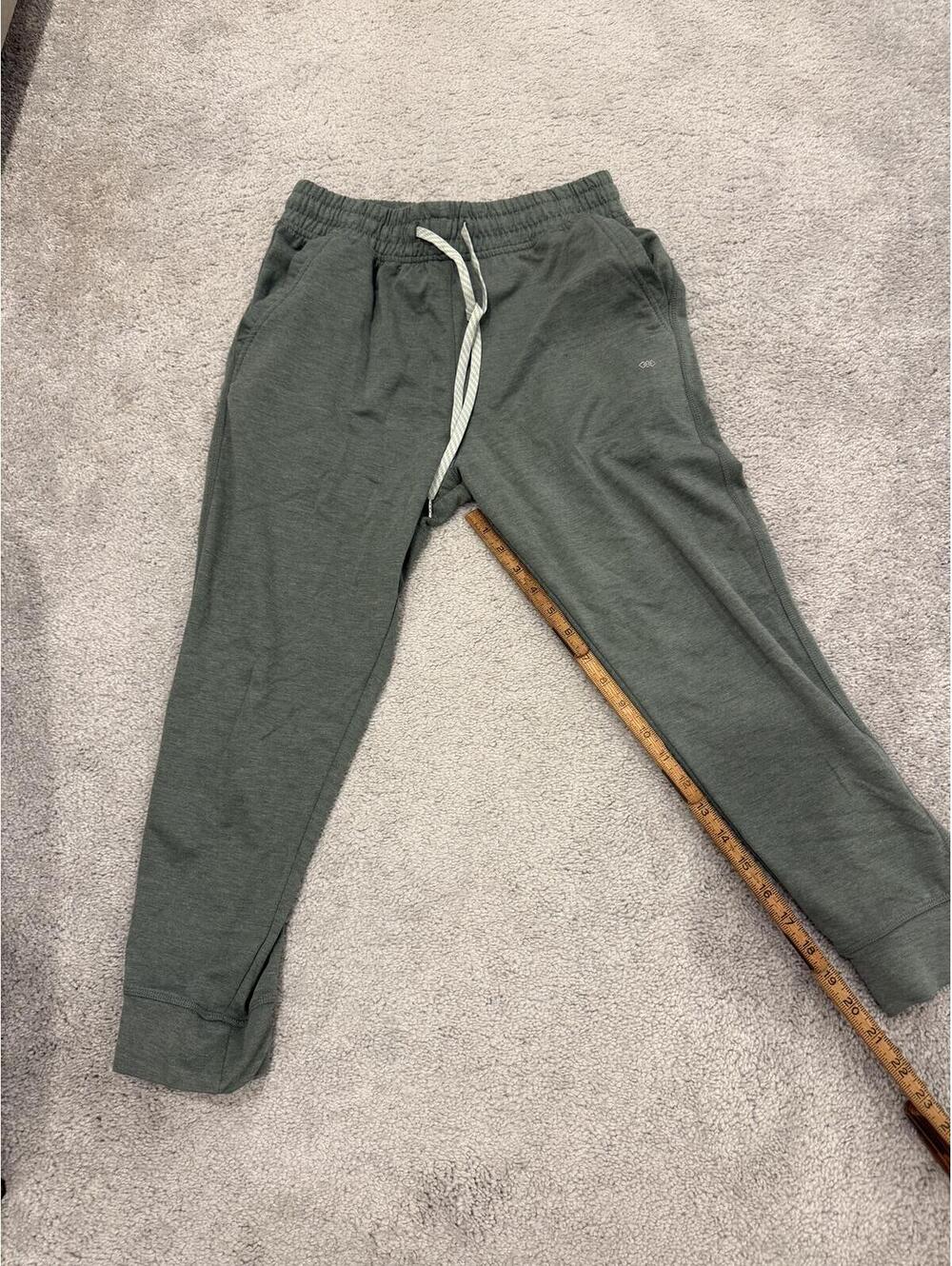 LEG3ND women’s  Olive Green Drawstring Jogger Pants Size M